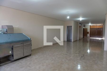 Garagem/ Salão de festas de casa à venda com 2 quartos, 100m² em Jardim Laguna, Contagem