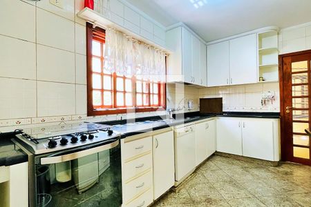 Cozinha de casa para alugar com 4 quartos, 198m² em Jardim Barbosa, Guarulhos