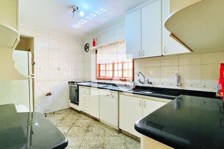 Cozinha de casa para alugar com 4 quartos, 198m² em Jardim Barbosa, Guarulhos