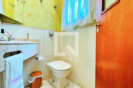 Lavabo de casa para alugar com 4 quartos, 198m² em Jardim Barbosa, Guarulhos