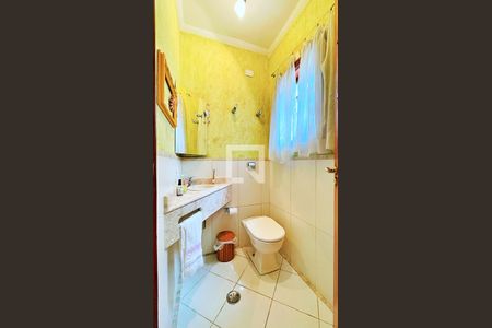 Lavabo de casa para alugar com 4 quartos, 198m² em Jardim Barbosa, Guarulhos