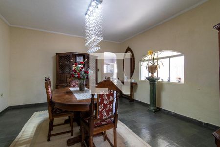 Sala de casa para alugar com 3 quartos, 200m² em Jardim Flamboyant, Campinas