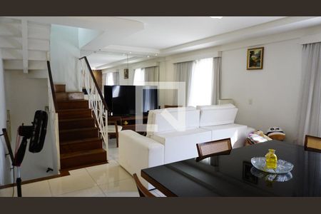 Sala de casa de condomínio à venda com 4 quartos, 235m² em Freguesia (jacarepaguá), Rio de Janeiro