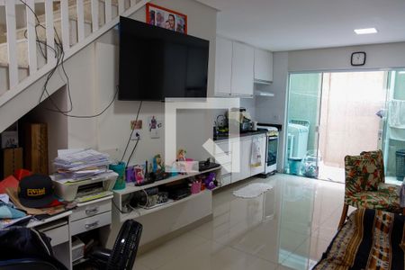 sala de casa de condomínio à venda com 2 quartos, 72m² em São Pedro, Osasco