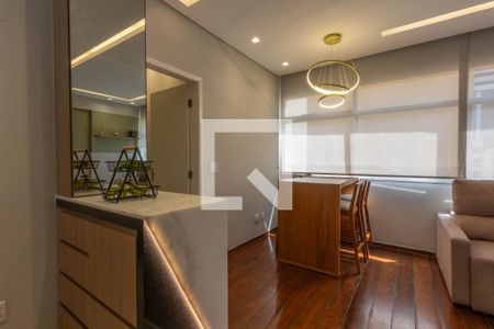 Sala de apartamento à venda com 3 quartos, 90m² em Funcionários, Belo Horizonte