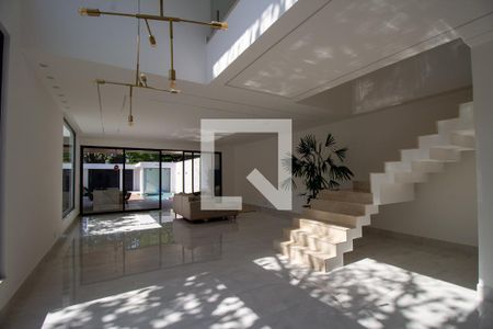 Sala de casa de condomínio à venda com 4 quartos, 400m² em Barra da Tijuca, Rio de Janeiro