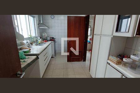 Cozinha de apartamento à venda com 3 quartos, 100m² em Jardim Londrina, São Paulo