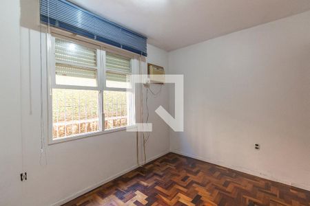 Quarto 1 de apartamento à venda com 2 quartos, 55m² em Cristal, Porto Alegre