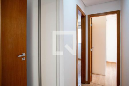 Corredor de apartamento à venda com 3 quartos, 98m² em Lourdes, Belo Horizonte