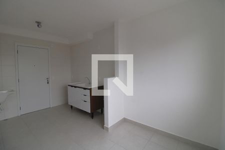 Sala/cozinha de apartamento para alugar com 2 quartos, 33m² em Socorro, São Paulo