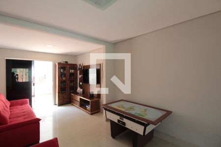 Sala de casa à venda com 3 quartos, 200m² em Planalto, Belo Horizonte