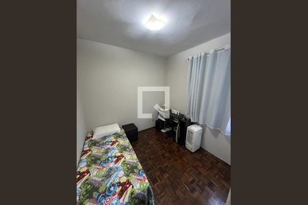 Quarto de apartamento à venda com 3 quartos, 80m² em João Pinheiro, Belo Horizonte