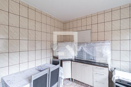 Cozinha de casa para alugar com 1 quarto, 70m² em Vila Dirce, Carapicuíba