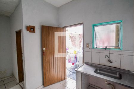 Cozinha de casa para alugar com 1 quarto, 40m² em Vila Camilópolis, Santo André