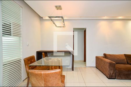 Sala de estar de apartamento para alugar com 3 quartos, 89m² em Savassi, Belo Horizonte