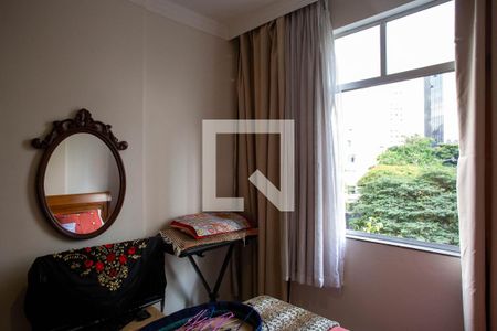 Quarto de apartamento à venda com 3 quartos, 147m² em Lourdes, Belo Horizonte