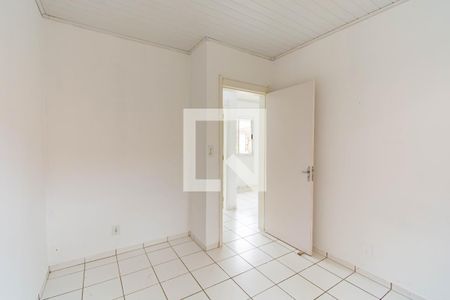 Quarto  de casa de condomínio à venda com 2 quartos, 45m² em Olaria, Canoas