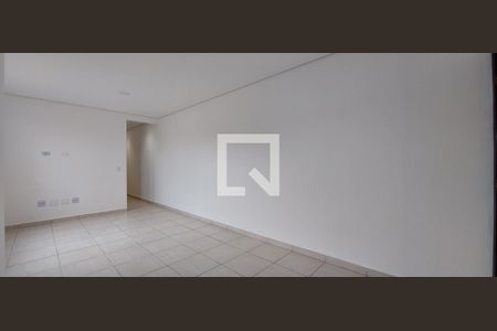 Sala de apartamento para alugar com 3 quartos, 70m² em Vila Humaitá, Santo André