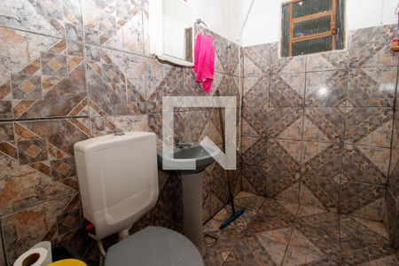 Banheiro de casa à venda com 2 quartos, 360m² em Colégio Batista, Belo Horizonte