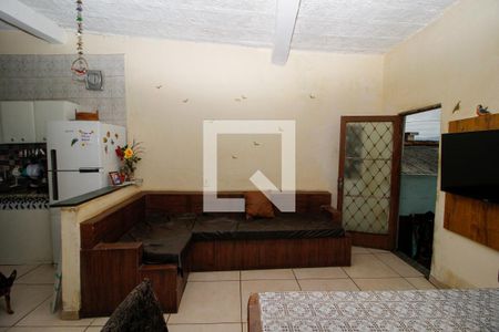 Sala  de casa à venda com 2 quartos, 360m² em Colégio Batista, Belo Horizonte