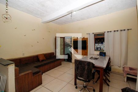 Sala  de casa à venda com 2 quartos, 360m² em Colégio Batista, Belo Horizonte