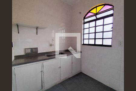 Cozinha de apartamento para alugar com 2 quartos, 60m² em Goiânia, Belo Horizonte