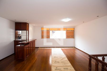 Sala 1 de apartamento para alugar com 4 quartos, 180m² em Mangabeiras, Belo Horizonte