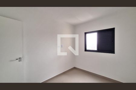 Quarto de apartamento para alugar com 2 quartos, 68m² em Nova Mirim, Praia Grande