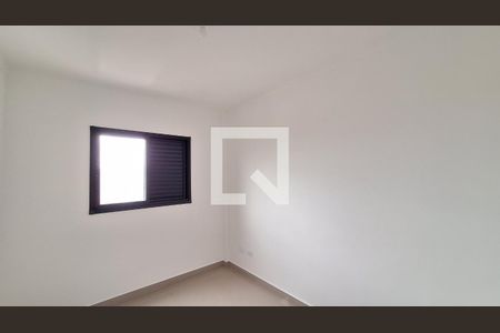 Quarto de apartamento para alugar com 2 quartos, 68m² em Nova Mirim, Praia Grande