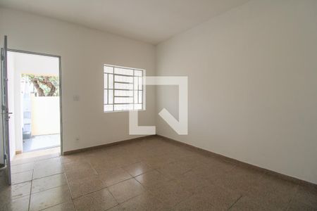 Sala de casa para alugar com 2 quartos, 230m² em Vila Industrial, Campinas