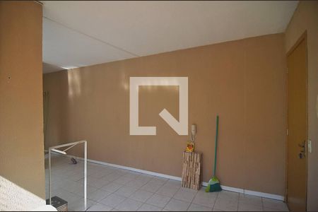 Sala de apartamento à venda com 2 quartos, 49m² em Niterói, Canoas