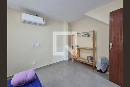 Quarto de casa de condomínio à venda com 1 quarto, 50m² em Vargem Grande, Rio de Janeiro