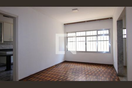 Sala de casa para alugar com 4 quartos, 192m² em Vila Santo Estevão, São Paulo