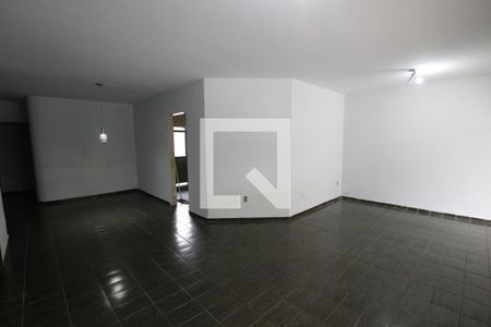 Sala de casa para alugar com 5 quartos, 284m² em Parque Amazonia, Goiânia