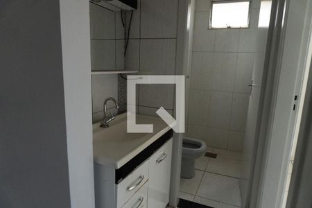 Banheiro de apartamento à venda com 2 quartos, 50m² em Arvoredo Ii, Contagem