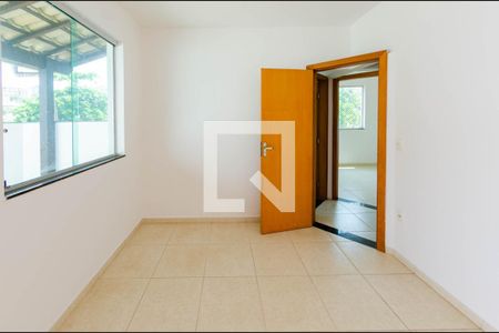 Sala de casa para alugar com 3 quartos, 110m² em Alto Caiçaras, Belo Horizonte