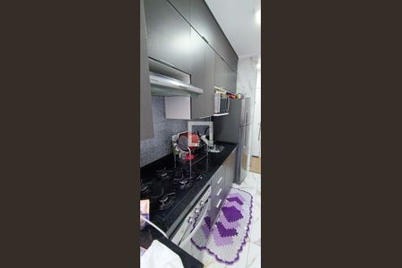 Cozinha de apartamento à venda com 2 quartos, 50m² em Jardim Henriqueta, Taboão da Serra