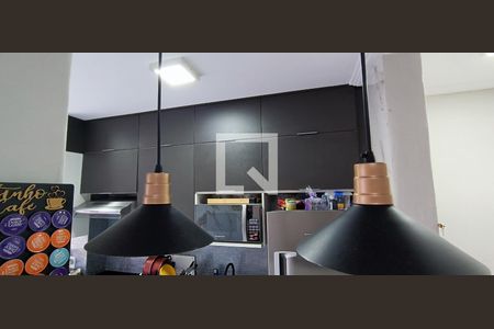 Cozinha de apartamento à venda com 2 quartos, 50m² em Jardim Henriqueta, Taboão da Serra