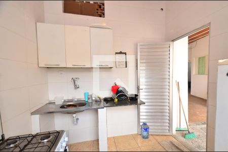 Cozinha de kitnet/studio para alugar com 1 quarto, 50m² em Renascença, Belo Horizonte