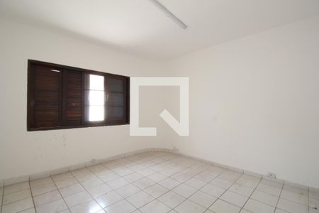 Quarto 2 de casa para alugar com 3 quartos, 150m² em Jardim Bom Tempo, Taboão da Serra