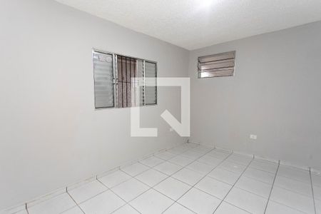 Quarto de casa para alugar com 1 quarto, 55m² em Taboão, Diadema