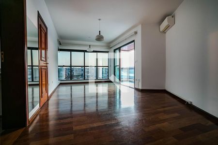 Sala  de apartamento para alugar com 4 quartos, 145m² em Vila Oliveira, Mogi das Cruzes