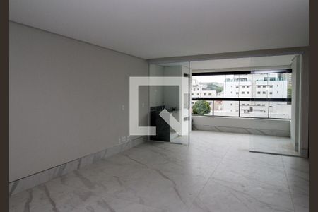 Sala de apartamento para alugar com 2 quartos, 150m² em Serra, Belo Horizonte