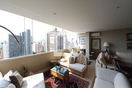 Sala de apartamento para alugar com 3 quartos, 240m² em Centro, Campinas