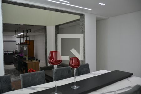 Sala de casa à venda com 4 quartos, 435m² em Santa Maria, São Caetano do Sul