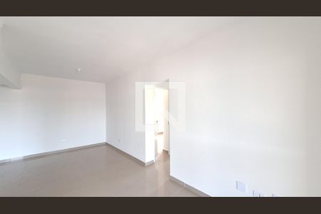 Sala de apartamento para alugar com 2 quartos, 73m² em Nova Mirim, Praia Grande