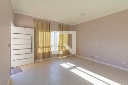 Sala de casa à venda com 4 quartos, 230m² em Mathias Velho, Canoas