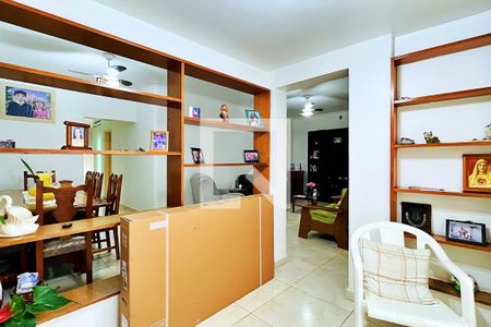 Sala de casa para alugar com 4 quartos, 900m² em Vila Rosalia, Guarulhos