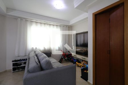 Sala de casa de condomínio à venda com 2 quartos, 132m² em Vila Príncipe de Gales, Santo André