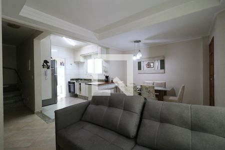 Sala de casa de condomínio à venda com 2 quartos, 132m² em Vila Príncipe de Gales, Santo André